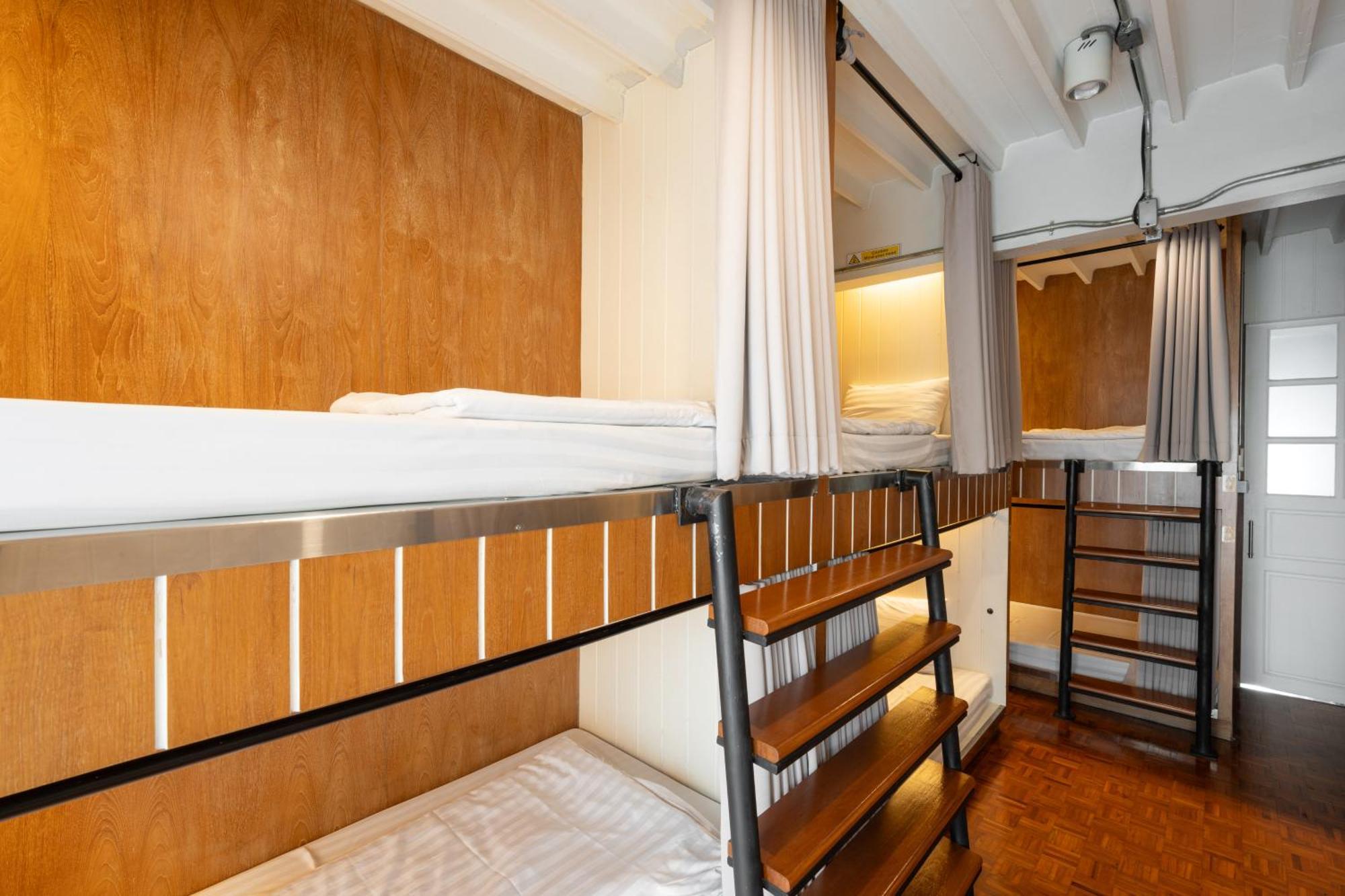 Bed Addict Hostel Чиангмай Экстерьер фото